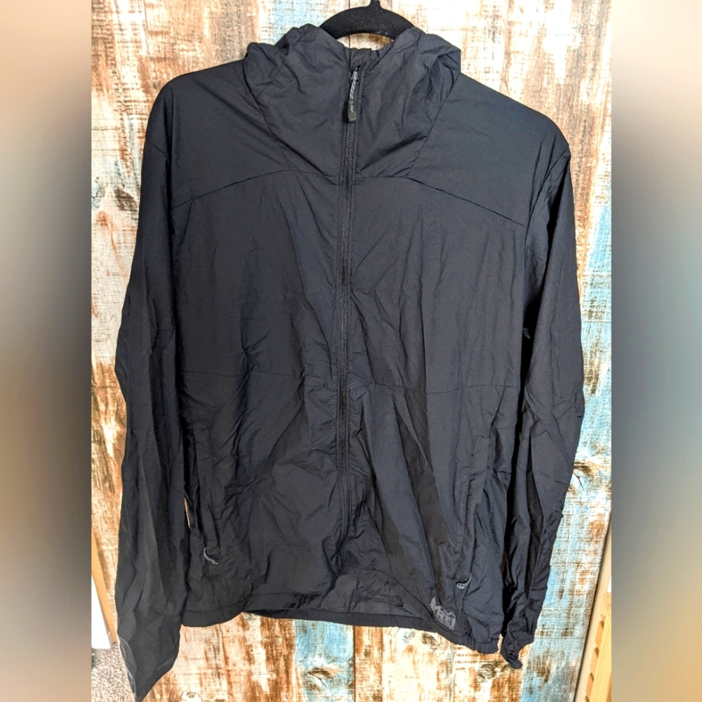REI packable lightweight wind breaker jacket